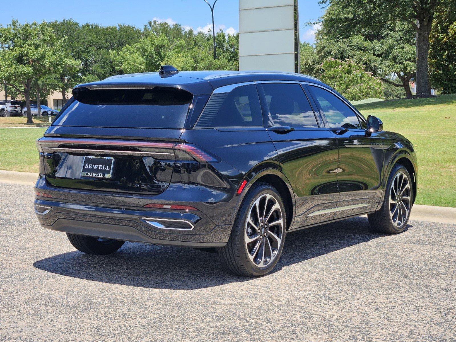 2024 Lincoln Nautilus Vehicle Photo in FORT WORTH, TX 76132