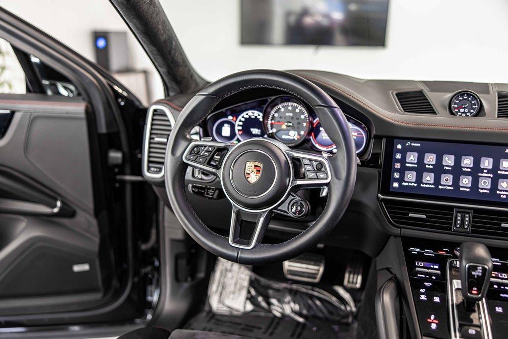 2023 Porsche Cayenne Vehicle Photo in Plainfield, IL 60586