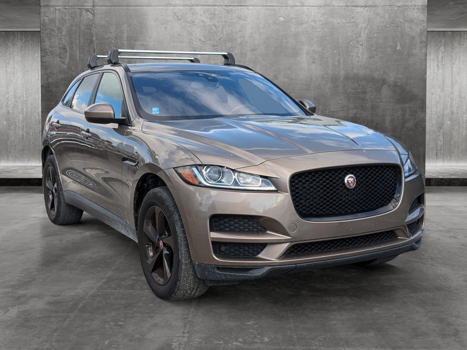 2017 Jaguar F-PACE Vehicle Photo in Miami, FL 33015