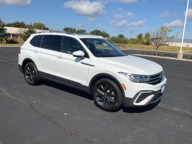 2024 Volkswagen Tiguan Vehicle Photo in Oshkosh, WI 54904