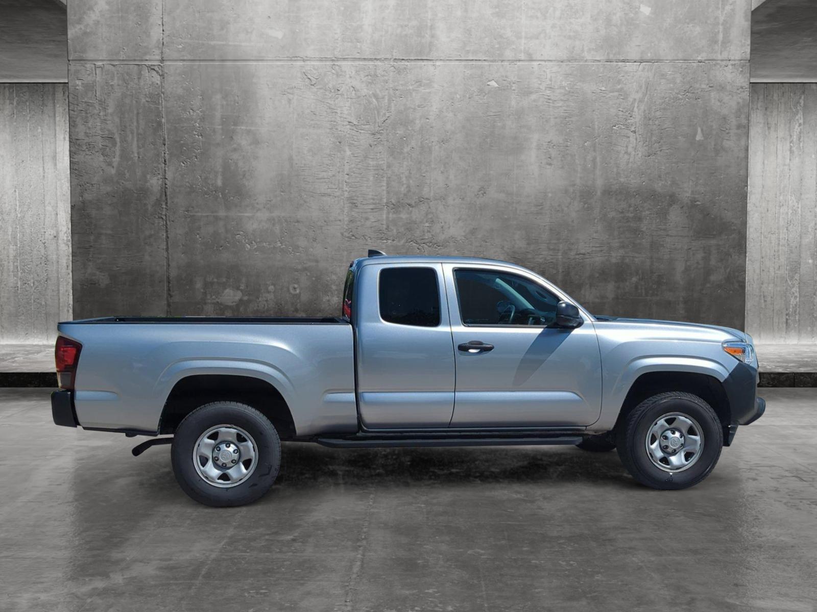 2022 Toyota Tacoma 2WD Vehicle Photo in Ft. Myers, FL 33907