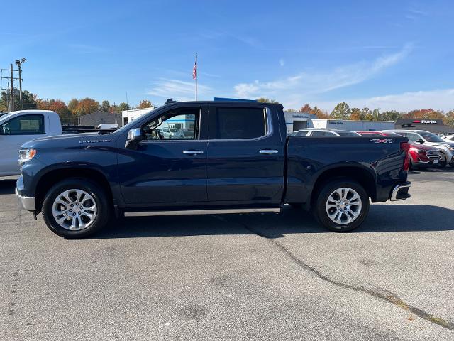 Used 2022 Chevrolet Silverado 1500 LTZ with VIN 1GCUDGED7NZ500069 for sale in North Vernon, IN