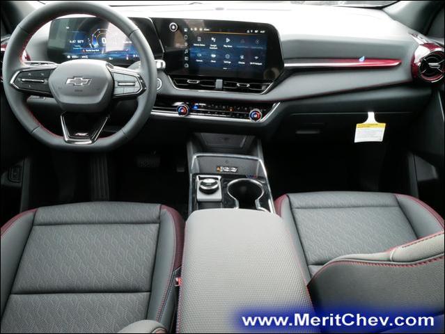 2025 Chevrolet Equinox Vehicle Photo in MAPLEWOOD, MN 55119-4794