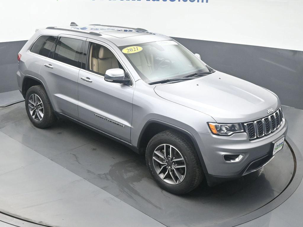 2021 Jeep Grand Cherokee Vehicle Photo in Cedar Rapids, IA 52402