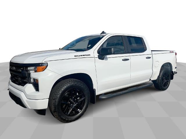 2024 Chevrolet Silverado 1500 Vehicle Photo in MOON TOWNSHIP, PA 15108-2571