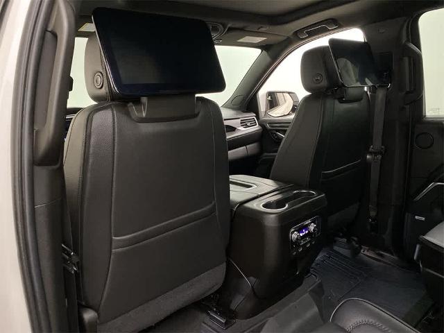 2021 GMC Yukon XL Vehicle Photo in PORTLAND, OR 97225-3518