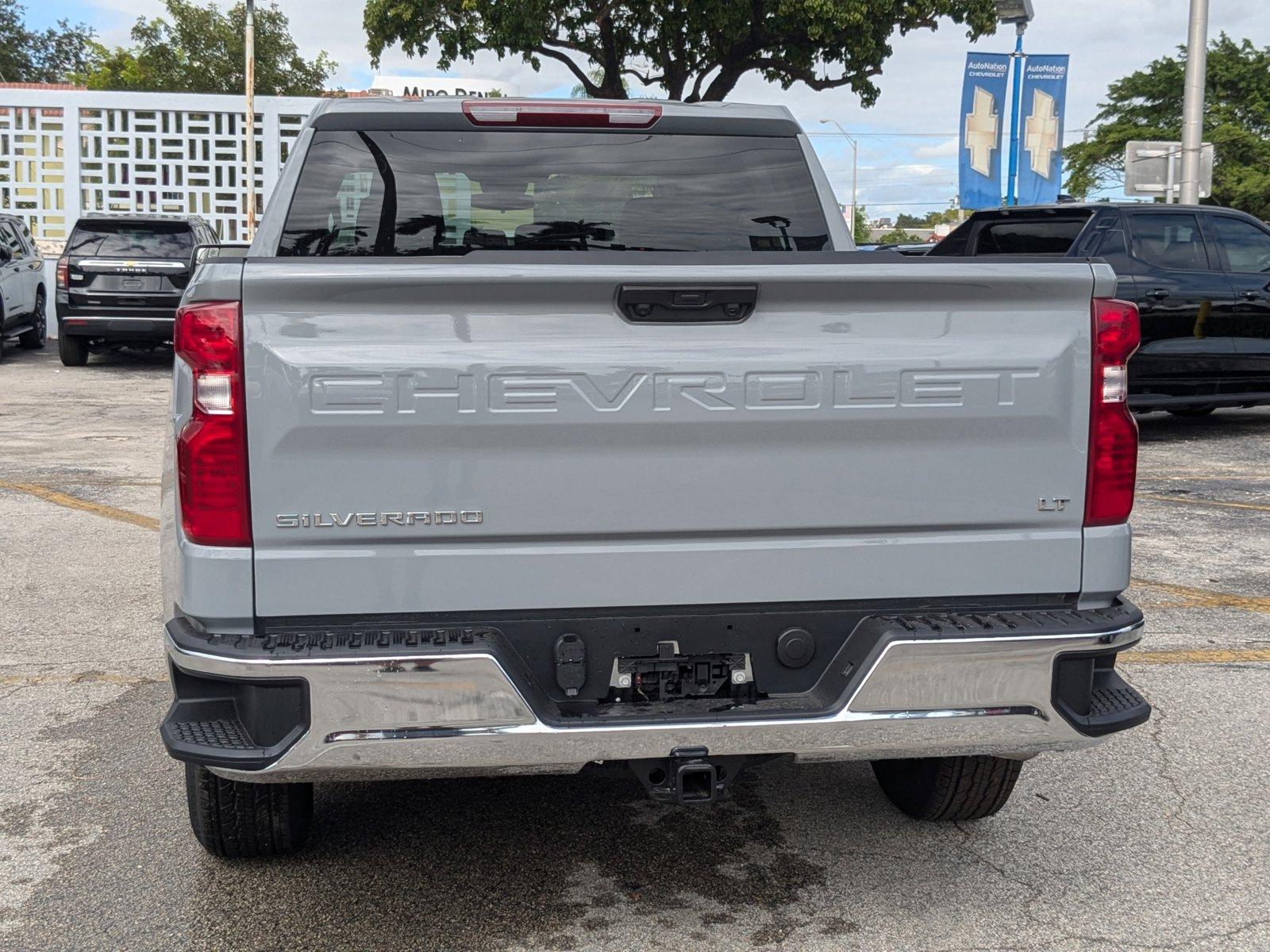 2024 Chevrolet Silverado 1500 Vehicle Photo in MIAMI, FL 33134-2699