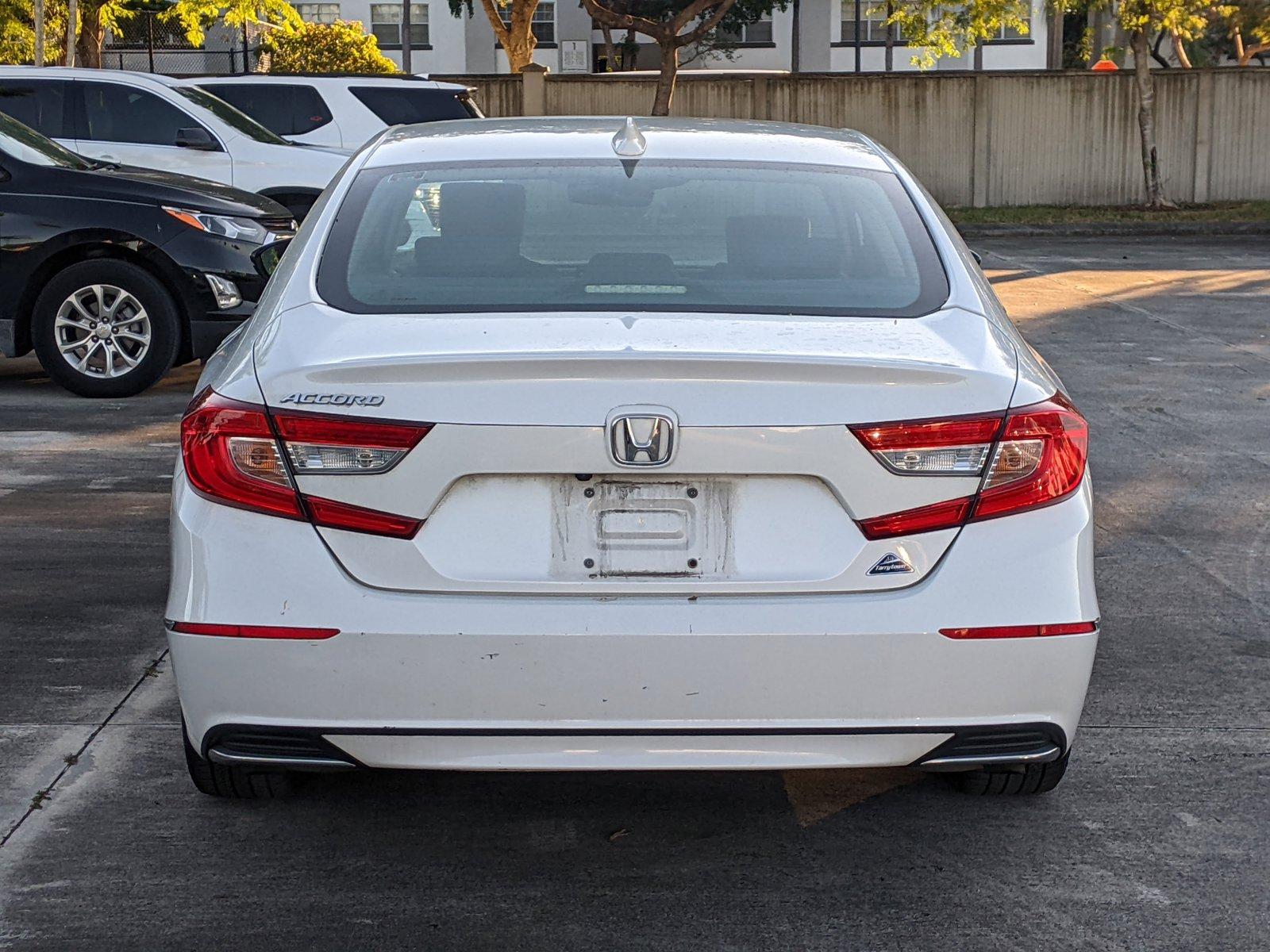 2018 Honda Accord Sedan Vehicle Photo in PEMBROKE PINES, FL 33024-6534