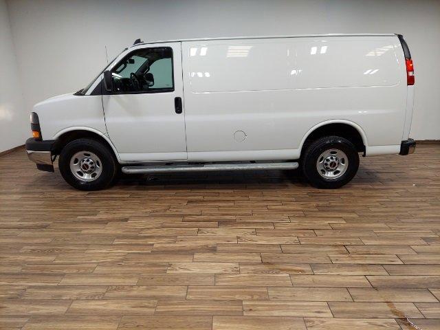 2022 GMC Savana Cargo 2500 Vehicle Photo in SAUK CITY, WI 53583-1301