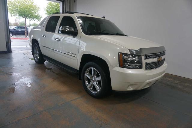 2013 Chevrolet Avalanche Vehicle Photo in ANCHORAGE, AK 99515-2026