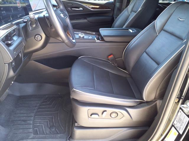 2023 Cadillac Escalade Vehicle Photo in DENTON, TX 76210-9321