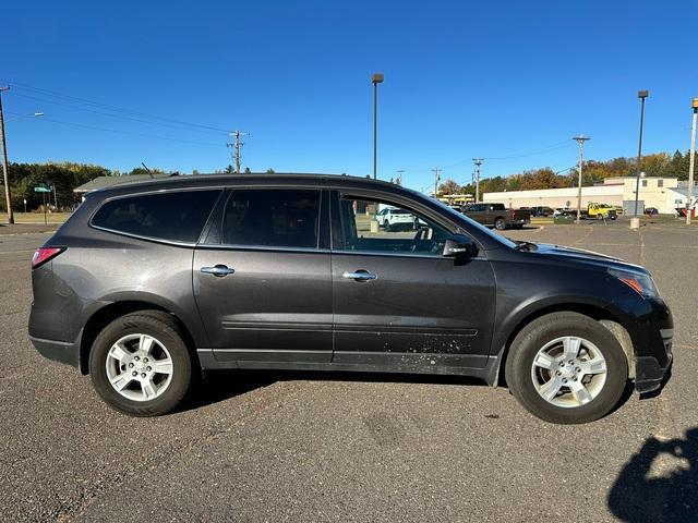 Used 2016 Chevrolet Traverse 2LT with VIN 1GNKVHKD3GJ339758 for sale in Mora, Minnesota