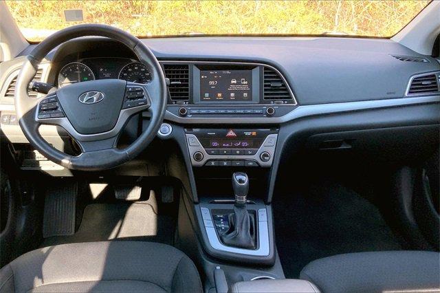 2017 Hyundai ELANTRA Vehicle Photo in KANSAS CITY, MO 64114-4502