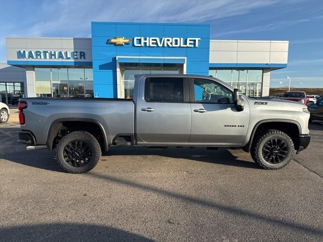 2025 Chevrolet Silverado 3500 HD Vehicle Photo in GLENWOOD, MN 56334-1123