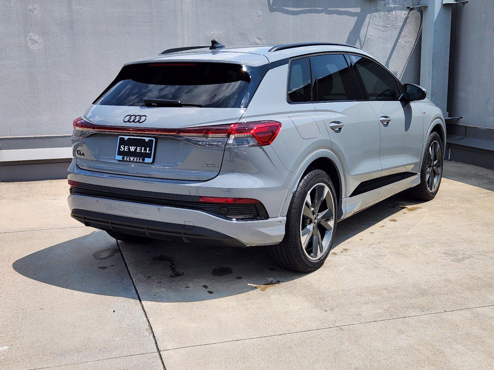 2024 Audi Q4 e-tron Vehicle Photo in SUGAR LAND, TX 77478