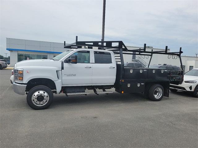 2024 Chevrolet Silverado Chassis Cab Vehicle Photo in MILFORD, DE 19963-6122