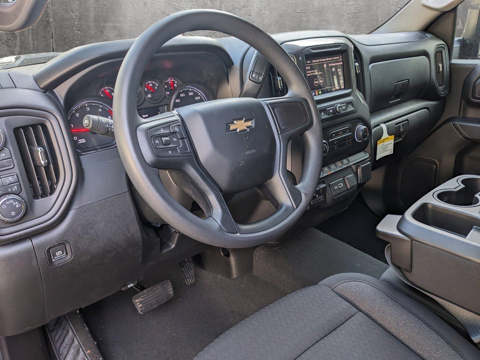 2024 Chevrolet Silverado 2500 HD Vehicle Photo in GREENACRES, FL 33463-3207