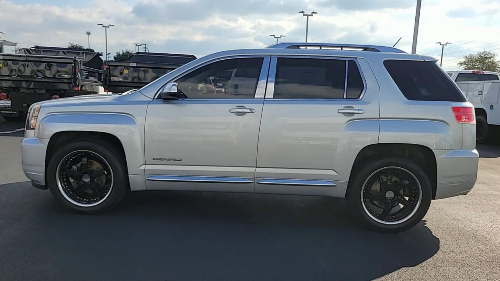 2017 GMC Terrain Vehicle Photo in Plainfield, IL 60586