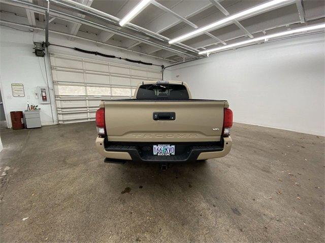 2018 Toyota Tacoma Vehicle Photo in PORTLAND, OR 97225-3518