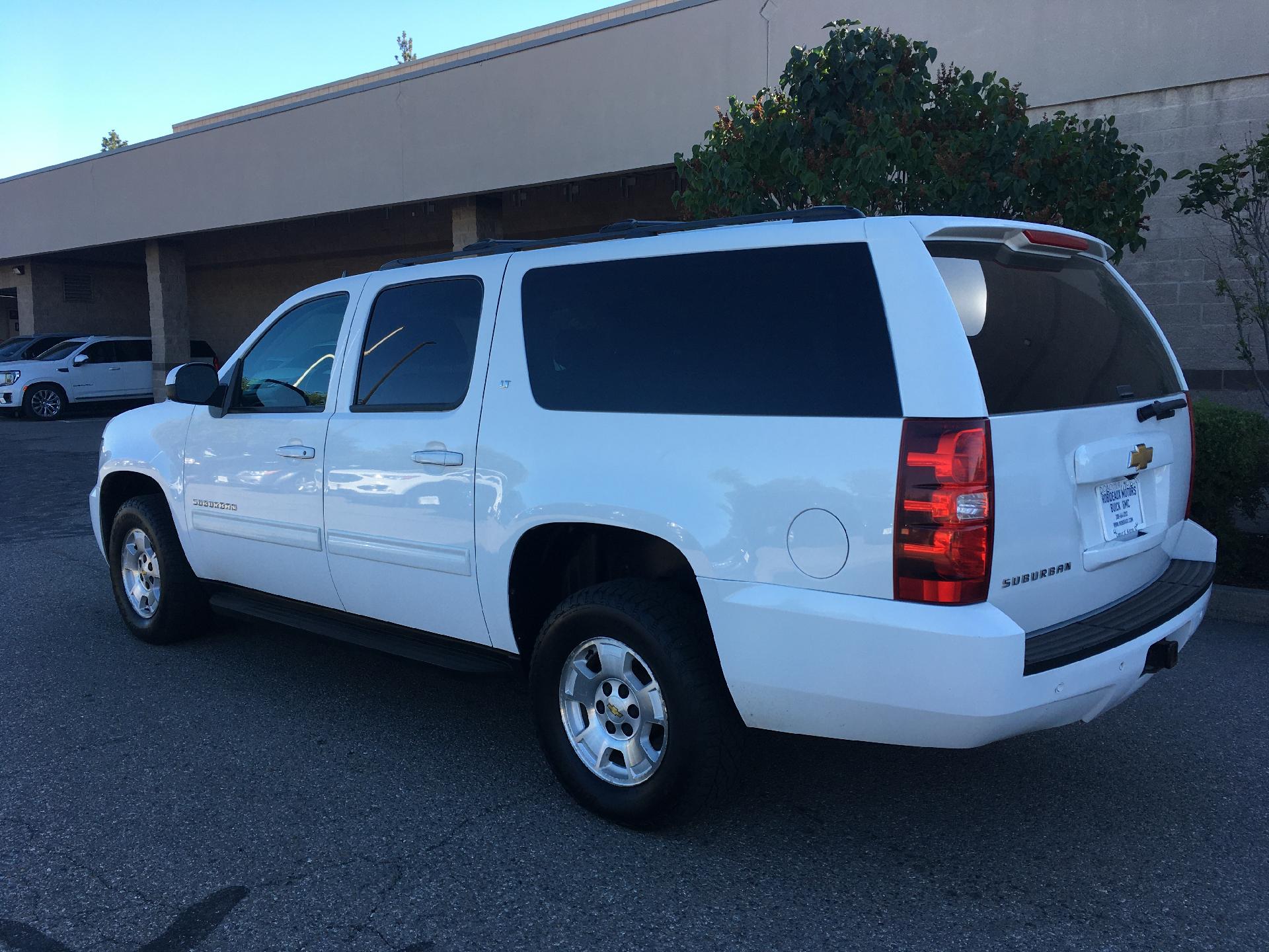 Used 2014 Chevrolet Suburban LT with VIN 1GNSKJE79ER110618 for sale in Coeur D'alene, ID