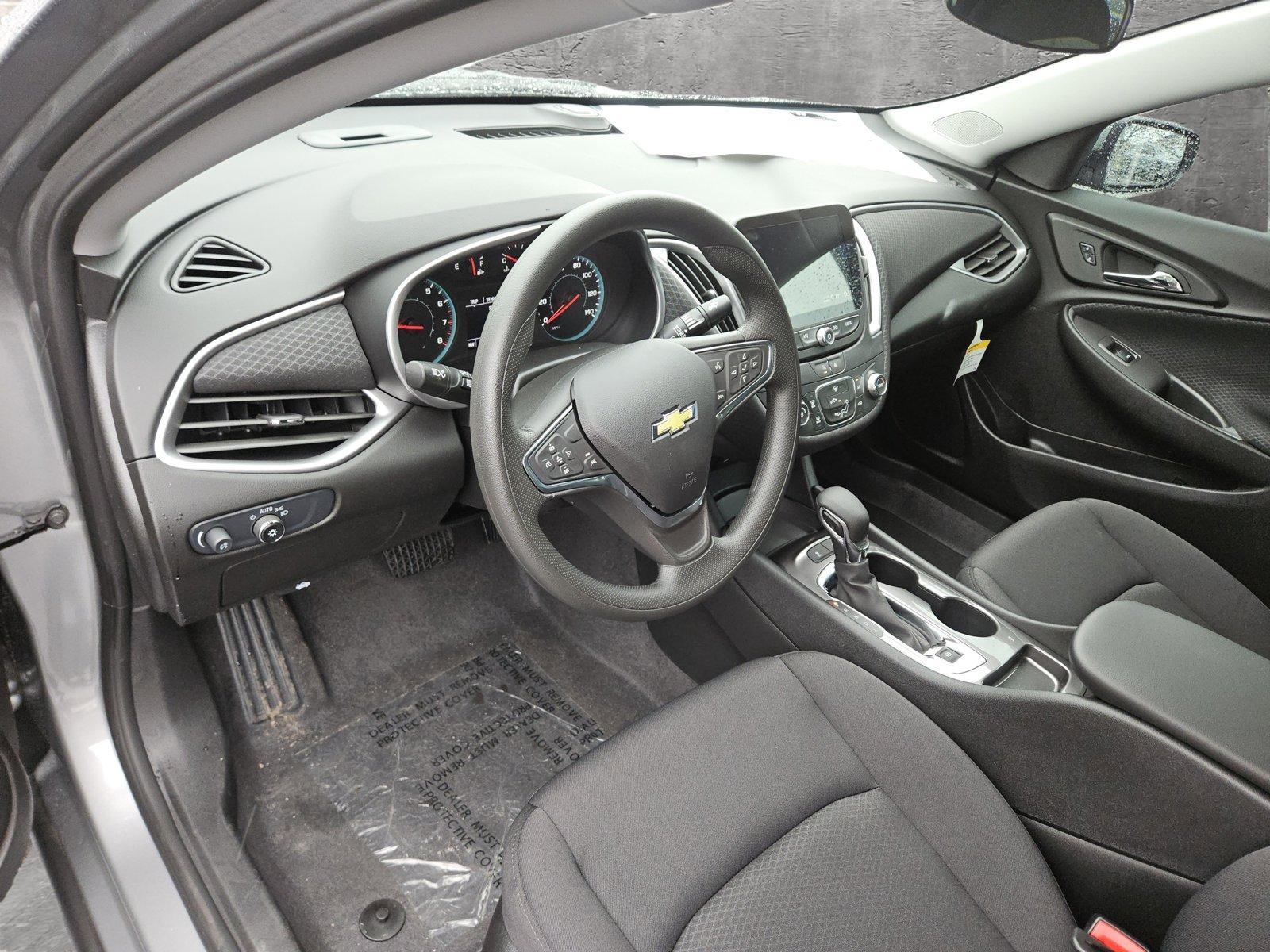 2025 Chevrolet Malibu Vehicle Photo in NORTH RICHLAND HILLS, TX 76180-7199