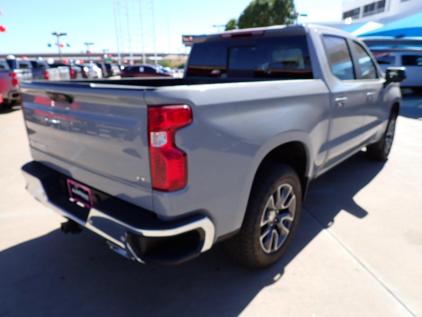 2024 Chevrolet Silverado 1500 Vehicle Photo in DENVER, CO 80221-3610