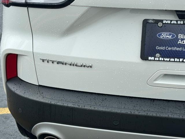 2022 Ford Escape Vehicle Photo in Mahwah, NJ 07430-1343