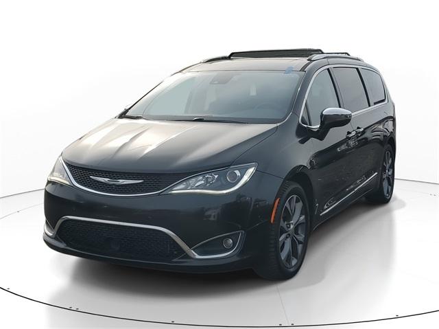 2017 Chrysler Pacifica Vehicle Photo in GRAND BLANC, MI 48439-8139