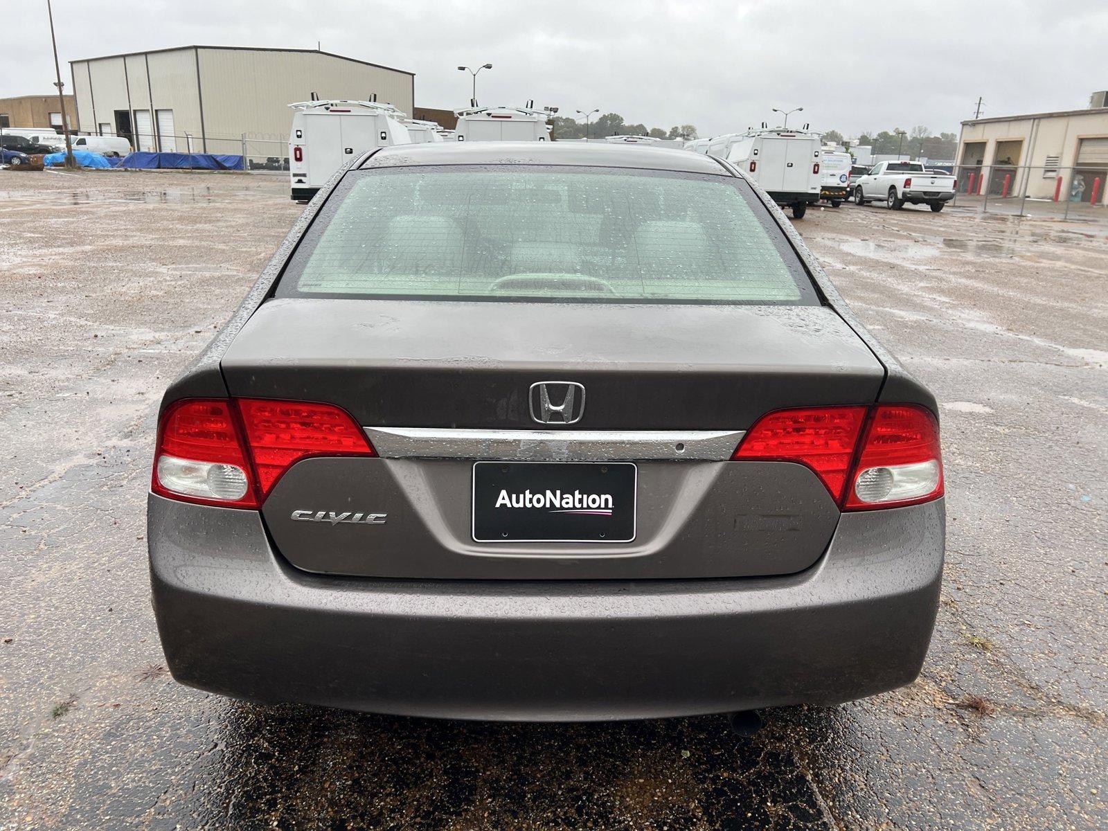 2011 Honda Civic Sedan Vehicle Photo in Memphis, TN 38115