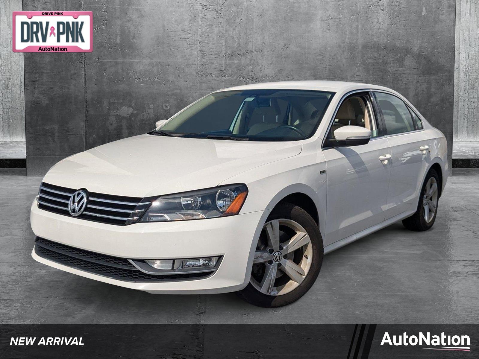 2015 Volkswagen Passat Vehicle Photo in Miami, FL 33135