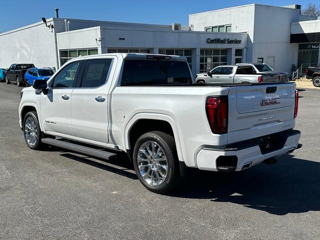 2024 GMC Sierra 1500 Vehicle Photo in LOWELL, MA 01852-4336