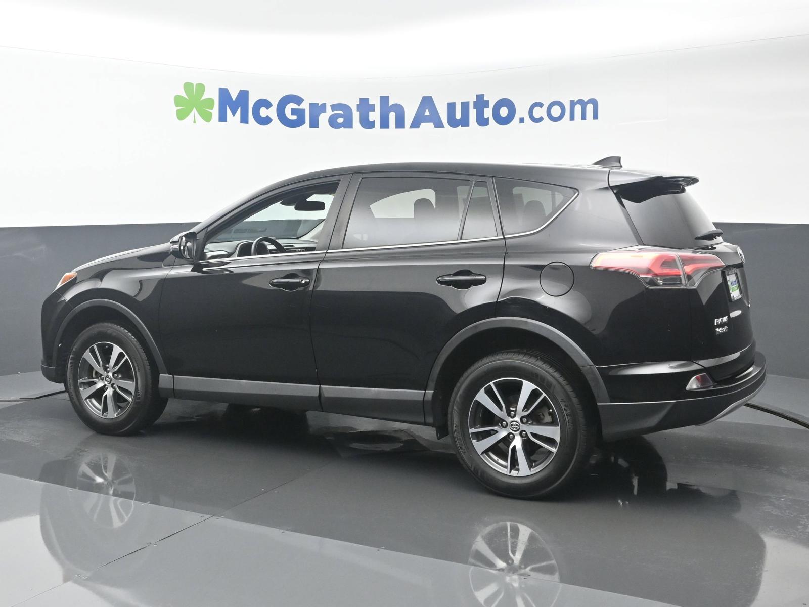 2018 Toyota RAV4 Vehicle Photo in Cedar Rapids, IA 52402