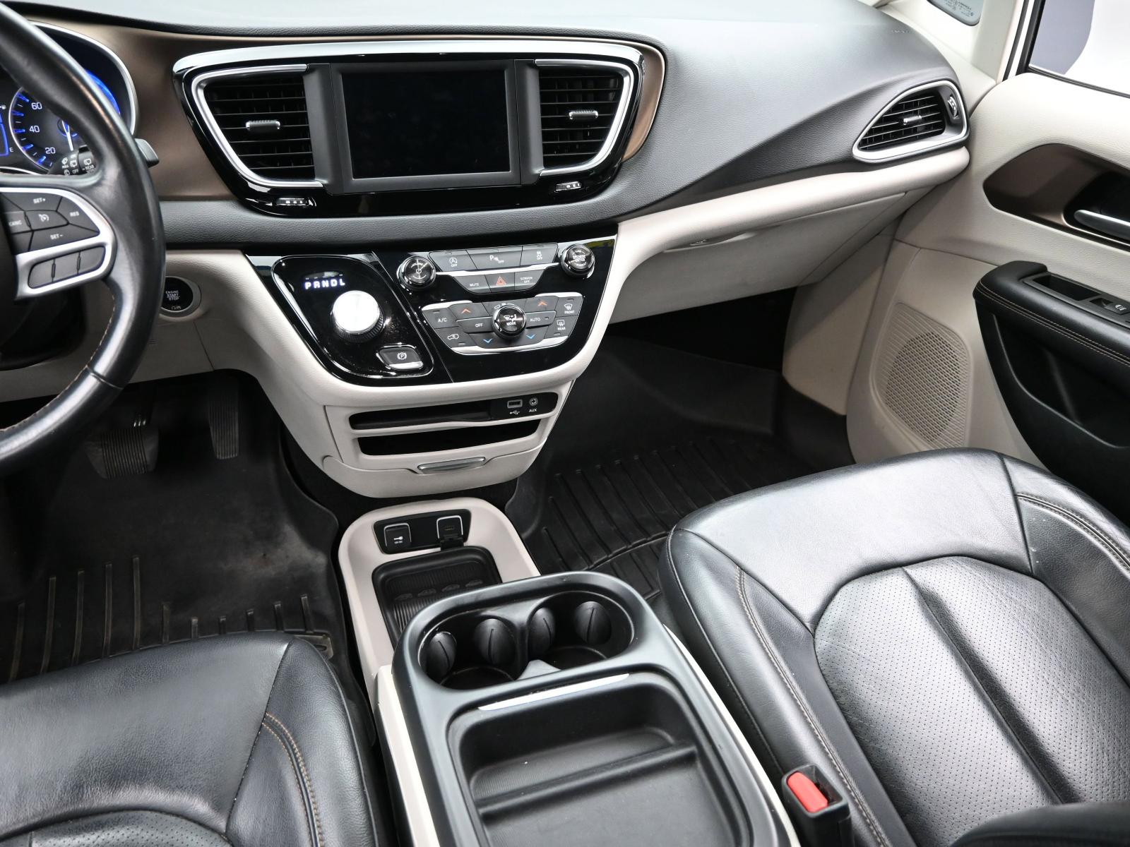 2018 Chrysler Pacifica Vehicle Photo in Cedar Rapids, IA 52402