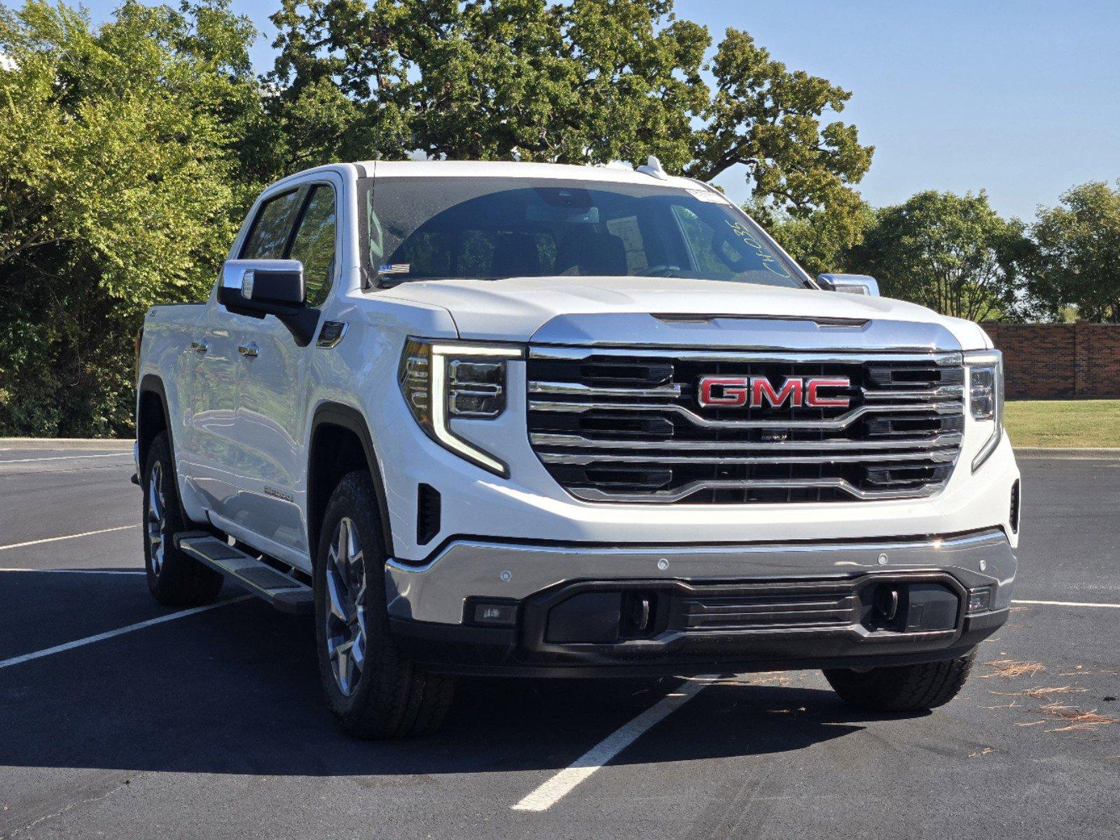 2025 GMC Sierra 1500 Vehicle Photo in DALLAS, TX 75209-3016