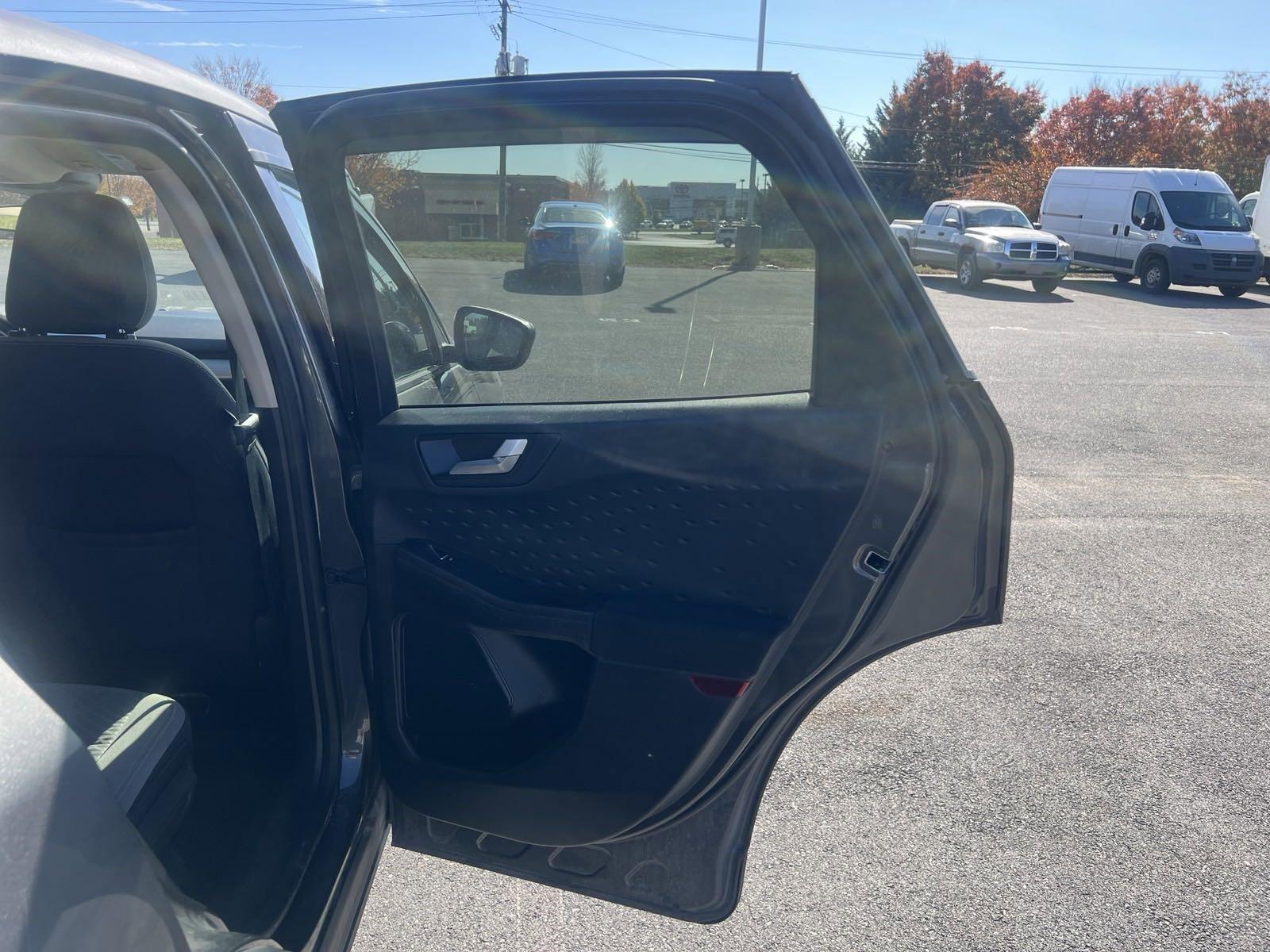 2020 Ford Escape Vehicle Photo in Mechanicsburg, PA 17050-1707