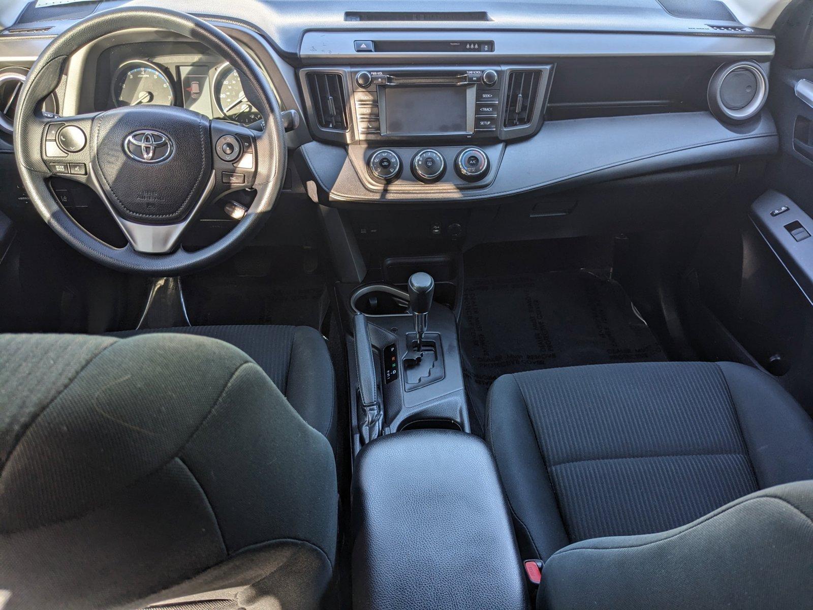 2018 Toyota RAV4 Vehicle Photo in Tampa, FL 33614