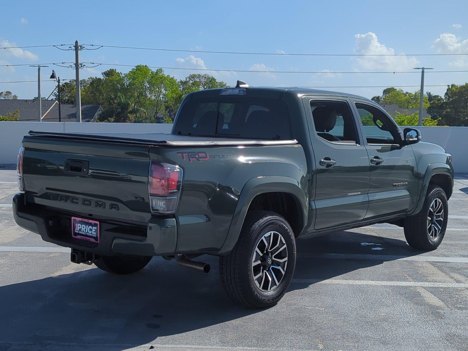 2022 Toyota Tacoma 2WD Vehicle Photo in Ft. Myers, FL 33907