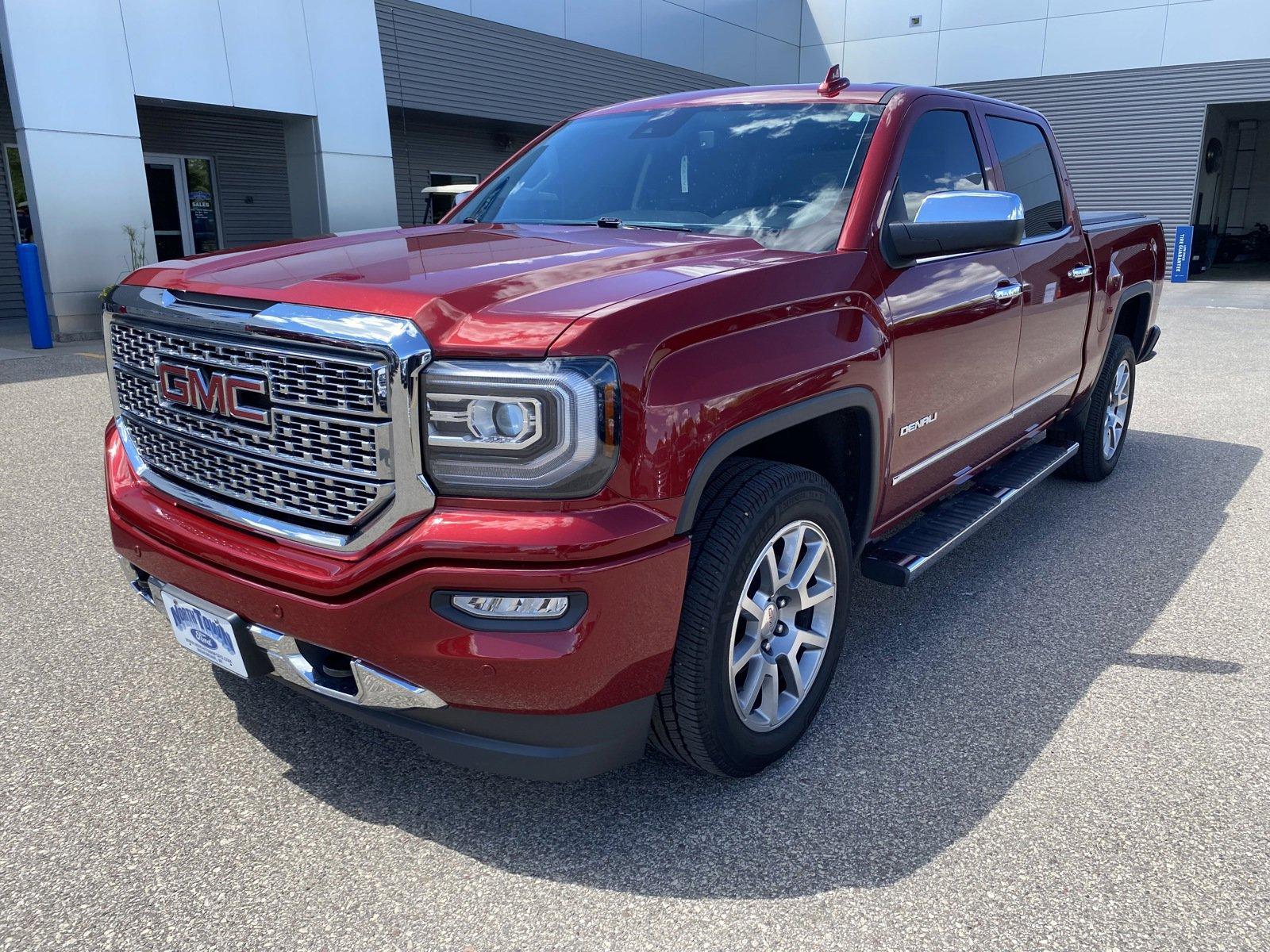 Used 2018 GMC Sierra 1500 Denali Denali with VIN 3GTU2PEC7JG378417 for sale in Menomonie, WI