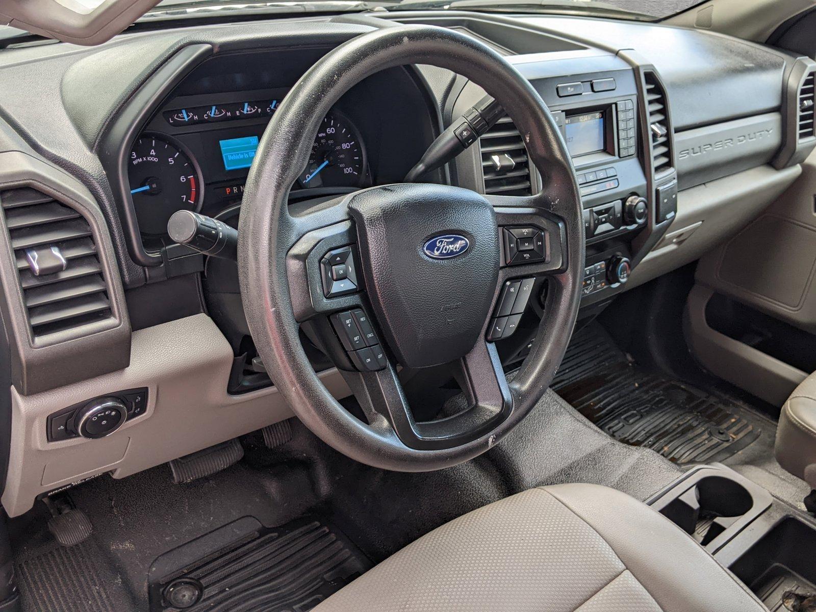 2021 Ford Super Duty F-250 SRW Vehicle Photo in PEMBROKE PINES, FL 33024-6534