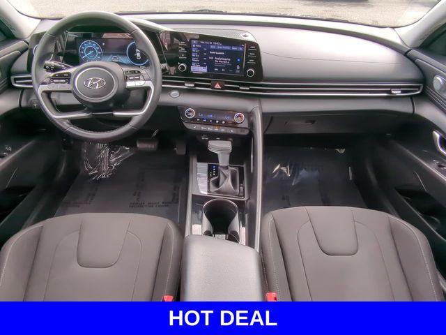 2022 Hyundai ELANTRA Vehicle Photo in Merrillville, IN 46410-5311