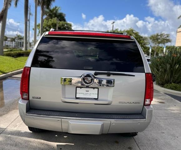 2011 Cadillac Escalade Vehicle Photo in DELRAY BEACH, FL 33483-3294