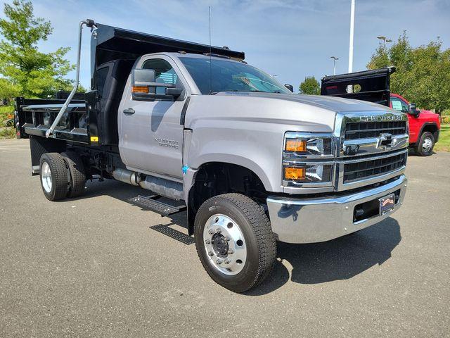 2024 Chevrolet Silverado 6500 HD Vehicle Photo in DANBURY, CT 06810-5034