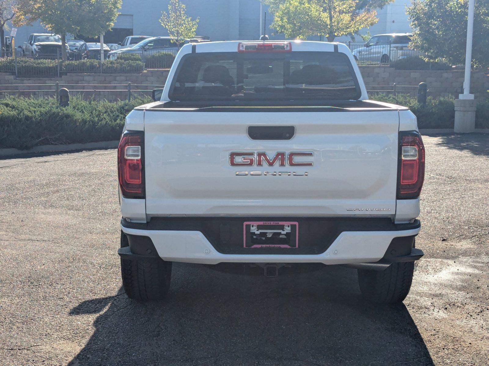 2024 GMC Canyon Vehicle Photo in LONE TREE, CO 80124-2750