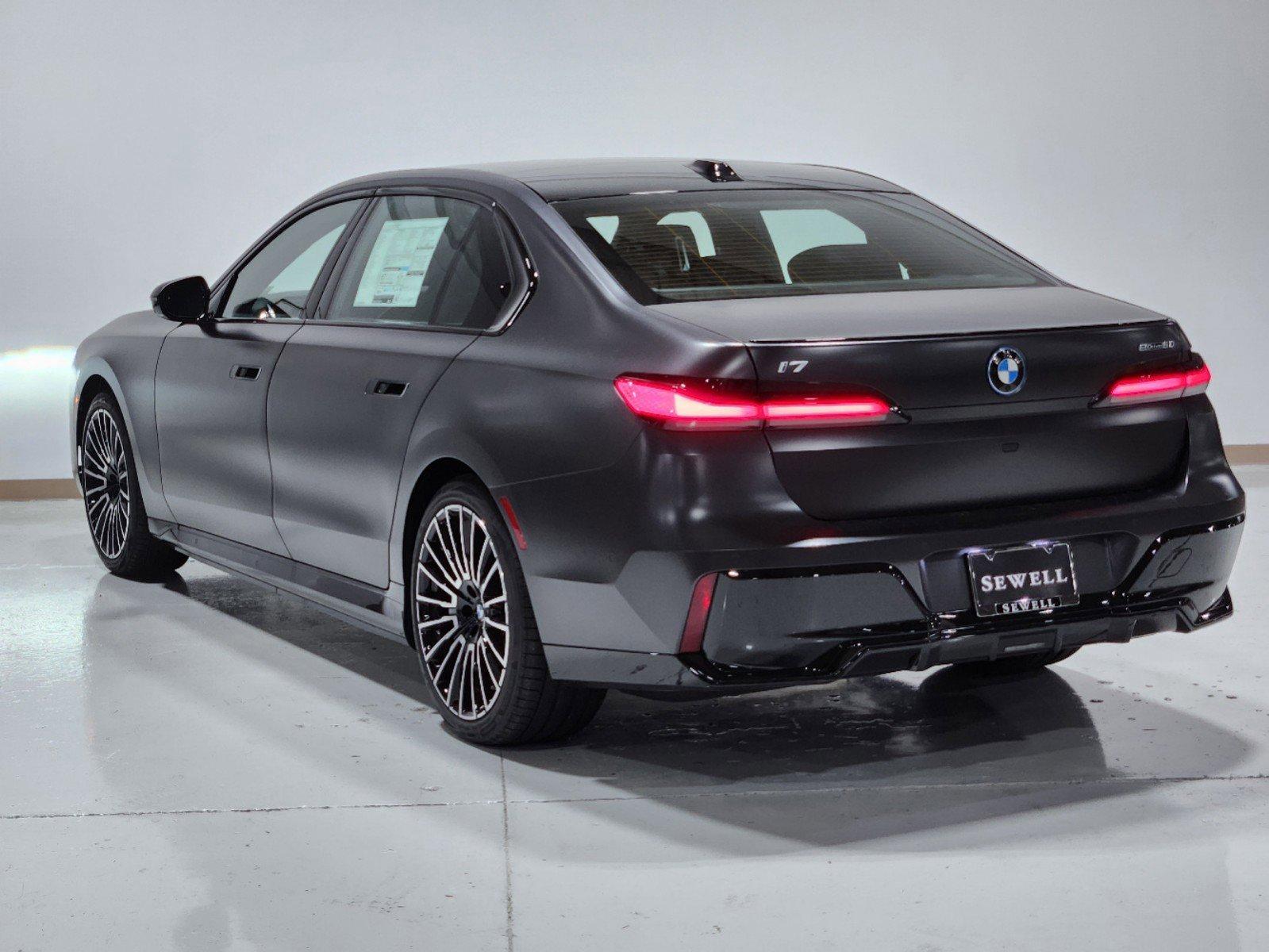 2025 BMW i7 Vehicle Photo in GRAPEVINE, TX 76051