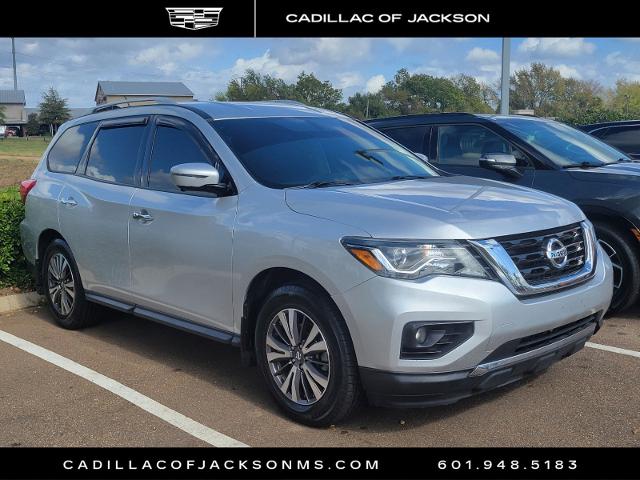 2017 Nissan Pathfinder Vehicle Photo in RIDGELAND, MS 39157-4406