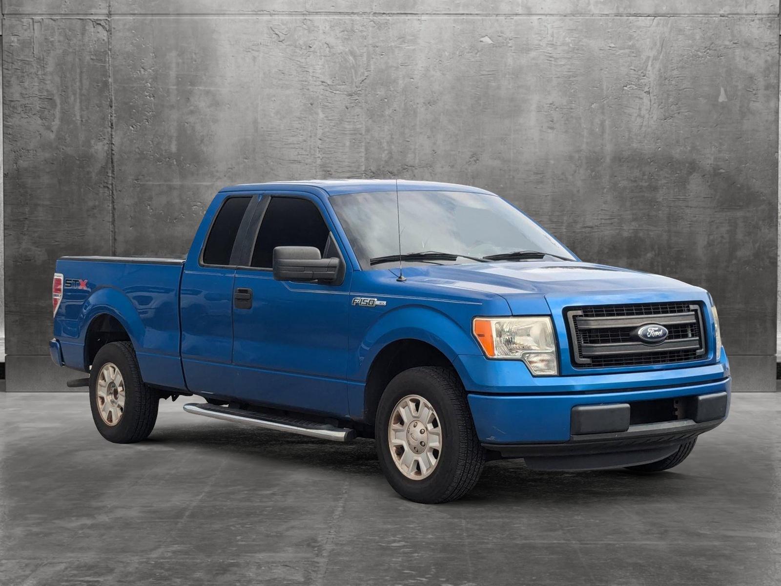 2013 Ford F-150 Vehicle Photo in St. Petersburg, FL 33713