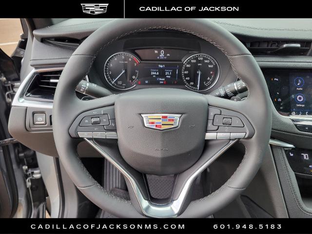 2025 Cadillac XT6 Vehicle Photo in RIDGELAND, MS 39157-4406