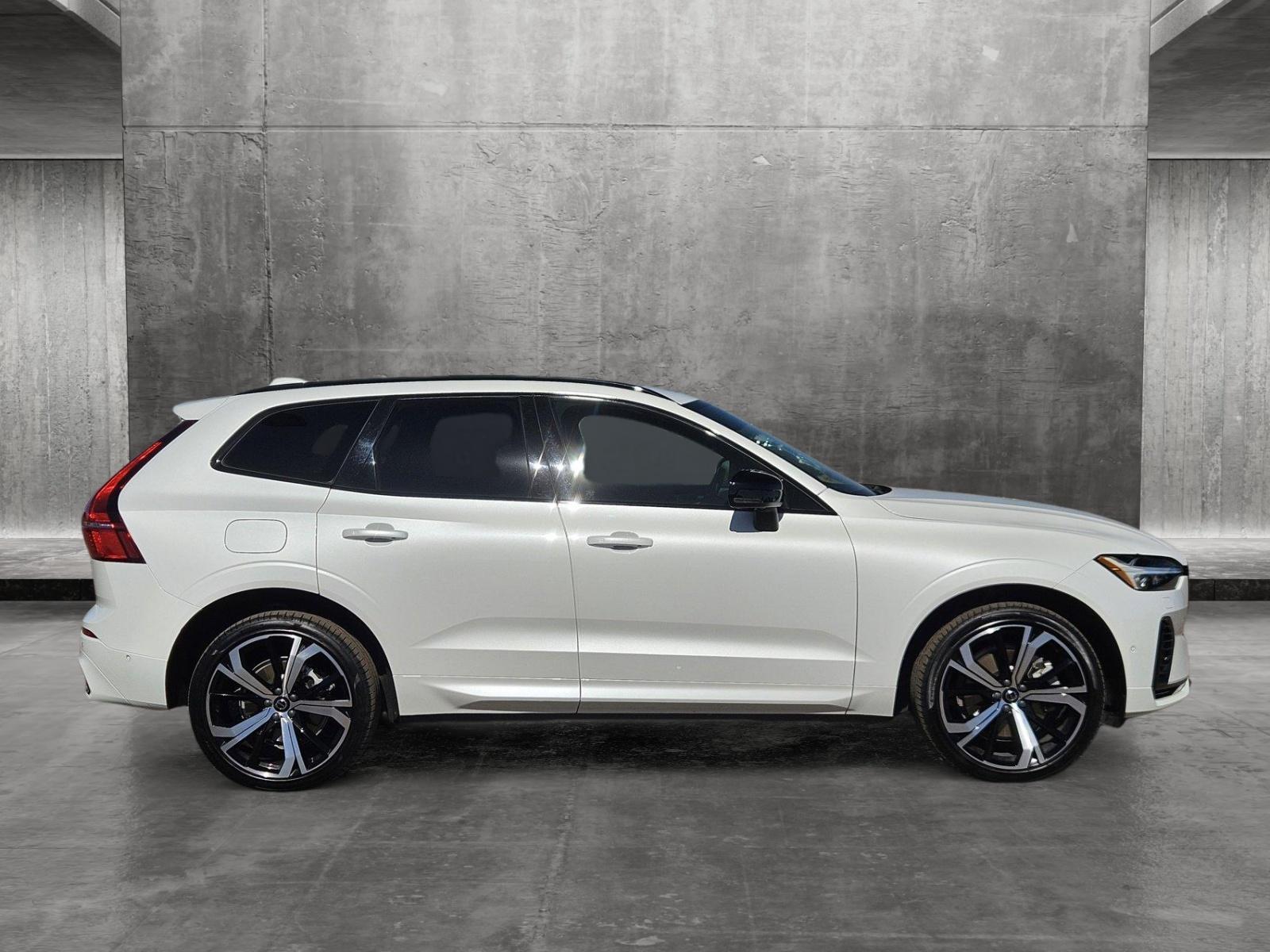 2022 Volvo XC60 Recharge Plug-In Hybrid Vehicle Photo in Spokane Valley, WA 99212