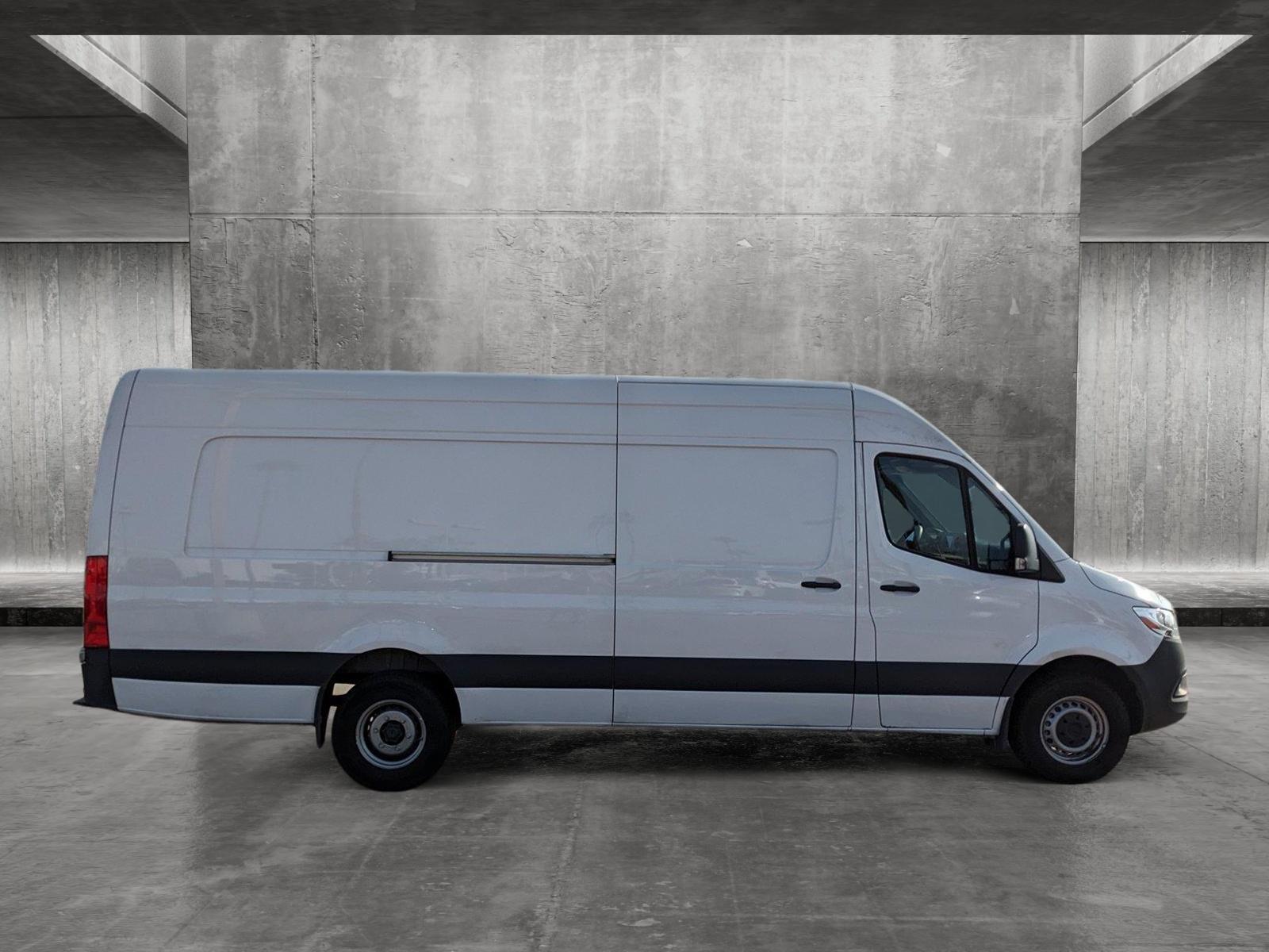 2022 Mercedes-Benz Sprinter Cargo Van Vehicle Photo in Tustin, CA 92782