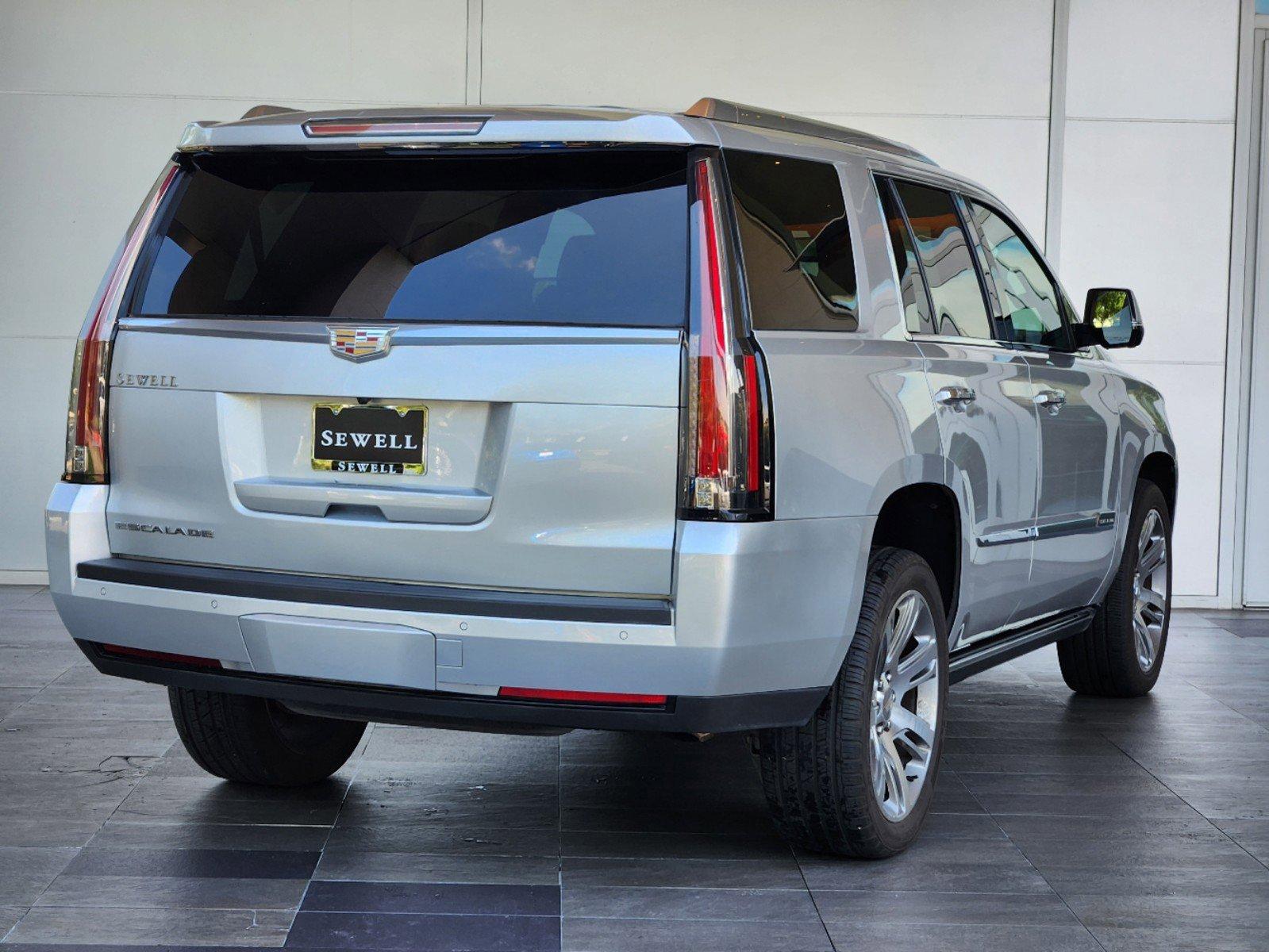 2016 Cadillac Escalade Vehicle Photo in HOUSTON, TX 77079-1502